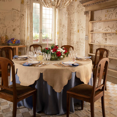 Angelina Belvedere Round Tablecloth in Raffia
